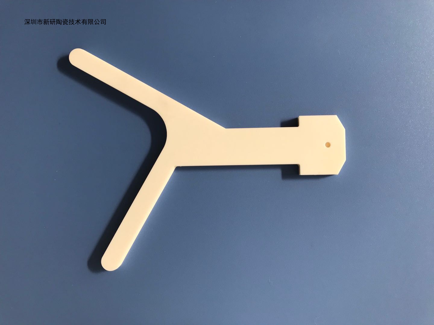 半導體陶瓷件